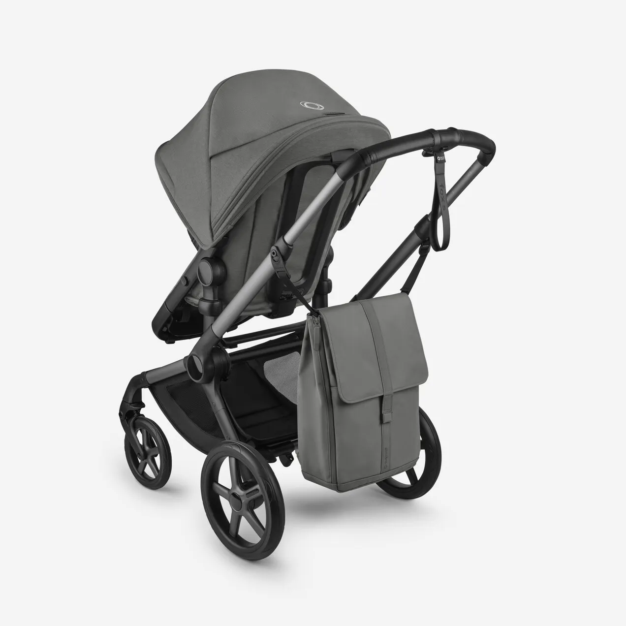 Bugaboo-changing-backpack-moon-grey-x-100089025-05.jpg