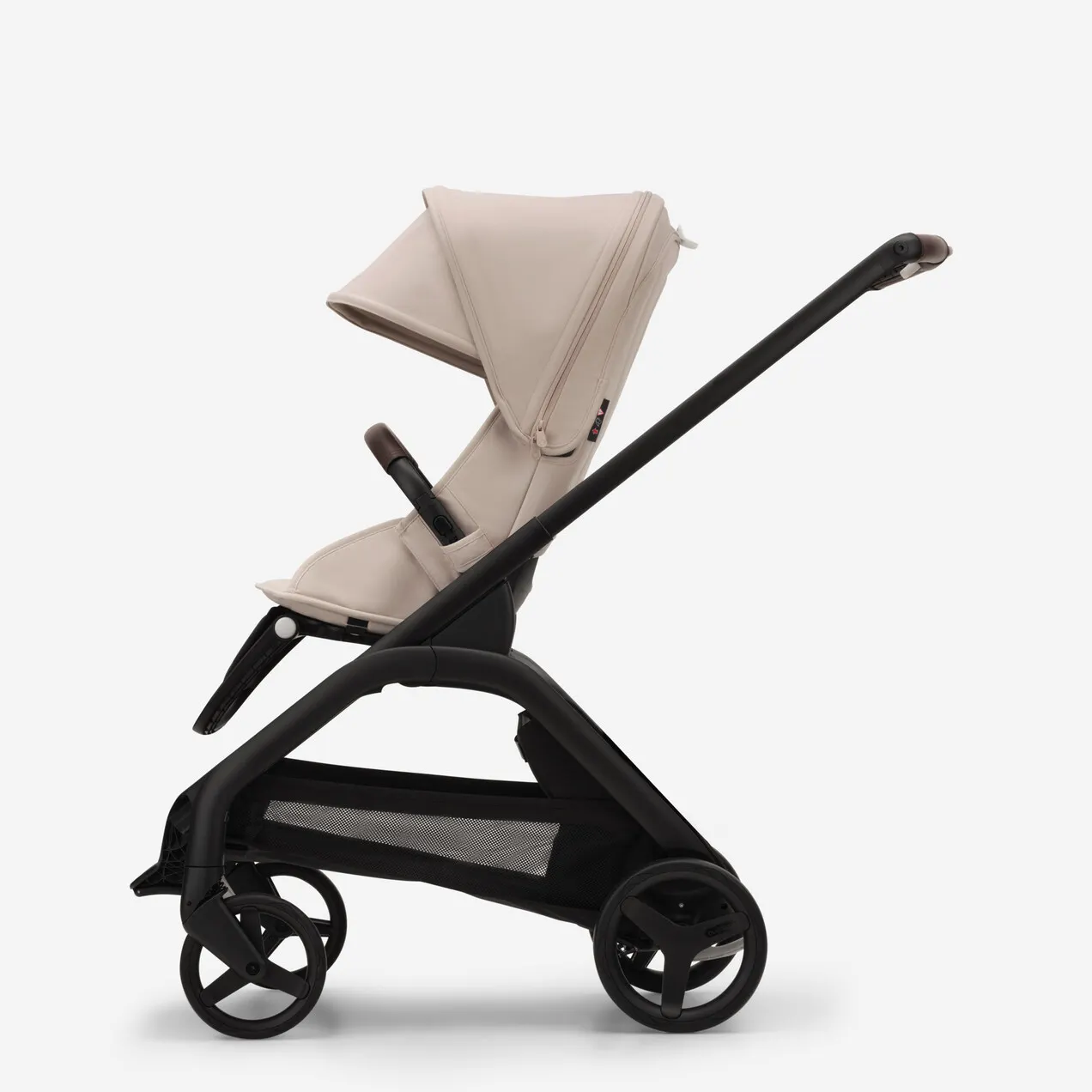 Bugaboo-dragonfly-bassinet-and-seat-stroller-black-base-desert-taupe-fabrics-desert-taupe-sun-canopy-x-PV007286-03.jpg