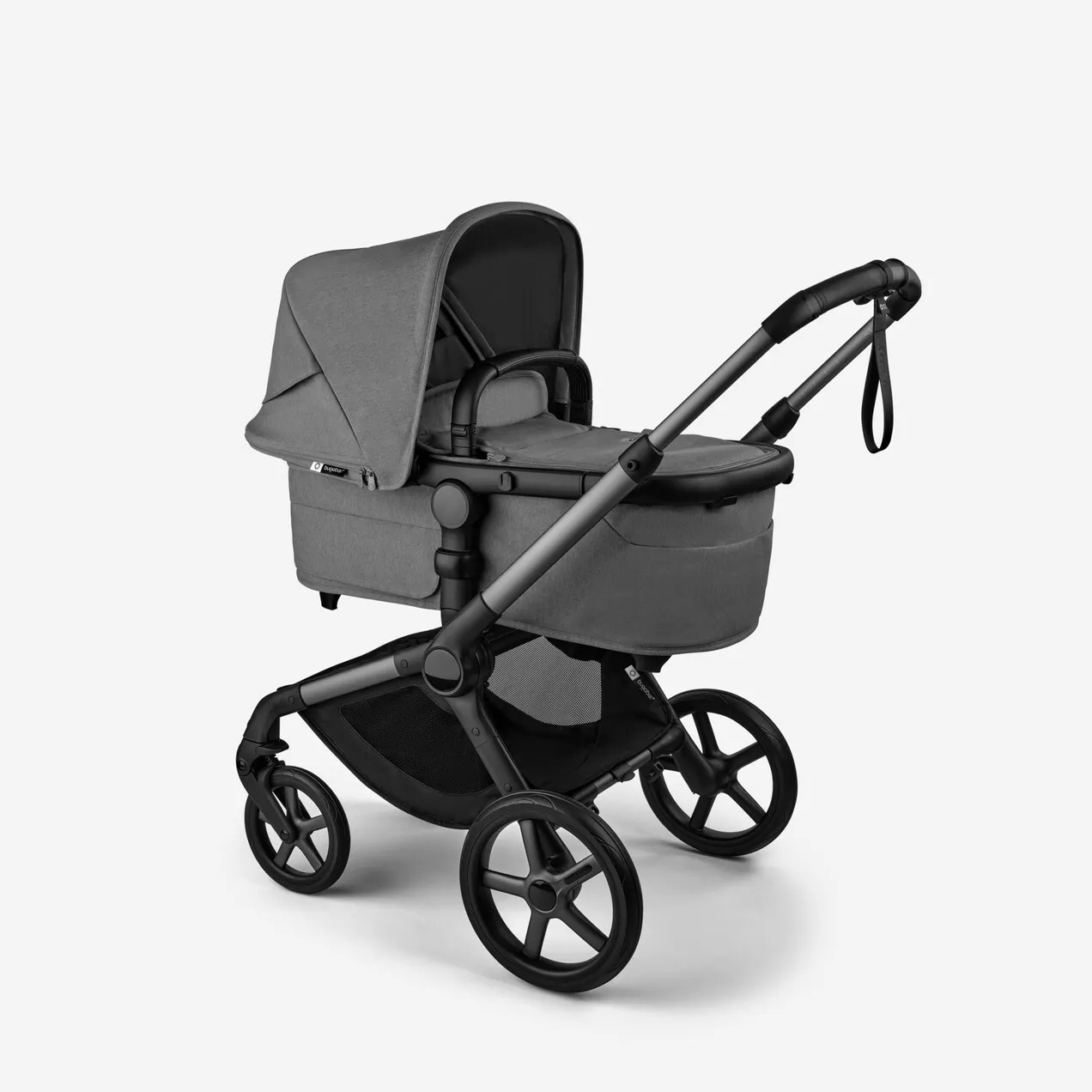 Bugaboo-Fox-5-renew-bassinet-and-seat-stroller-graphite-base-moon-grey-fabrics-moon-grey-sun-canopy-x-PV007584-02.jpg